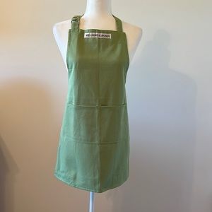 Williams Sonoma Kids Apron - Solid Sage Green